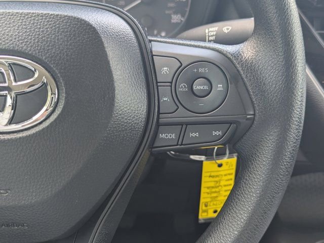 Used 2025 Toyota Corolla LE image 22