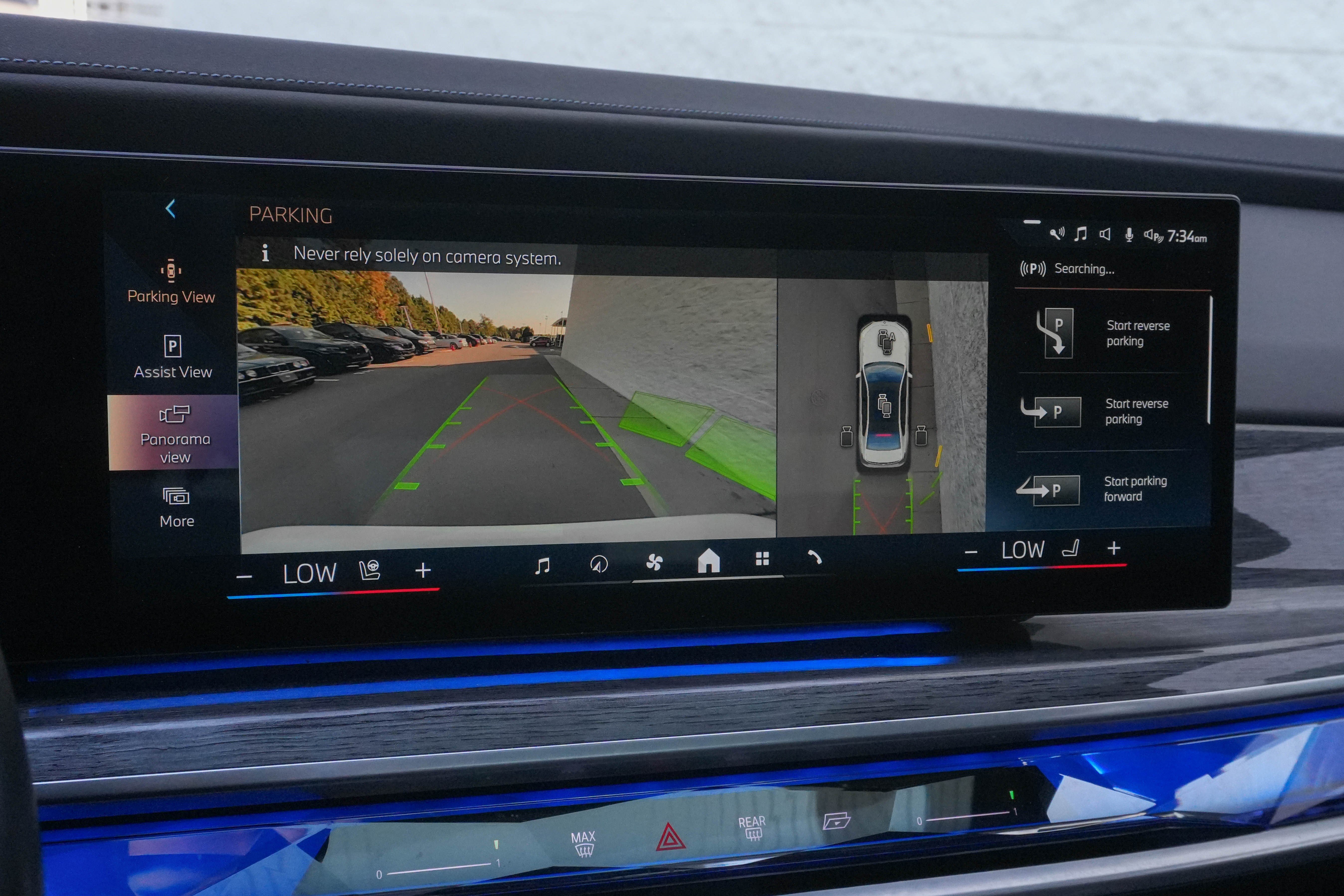 Certified 2023 BMW i7 xDrive60 AWD/4WD image 26