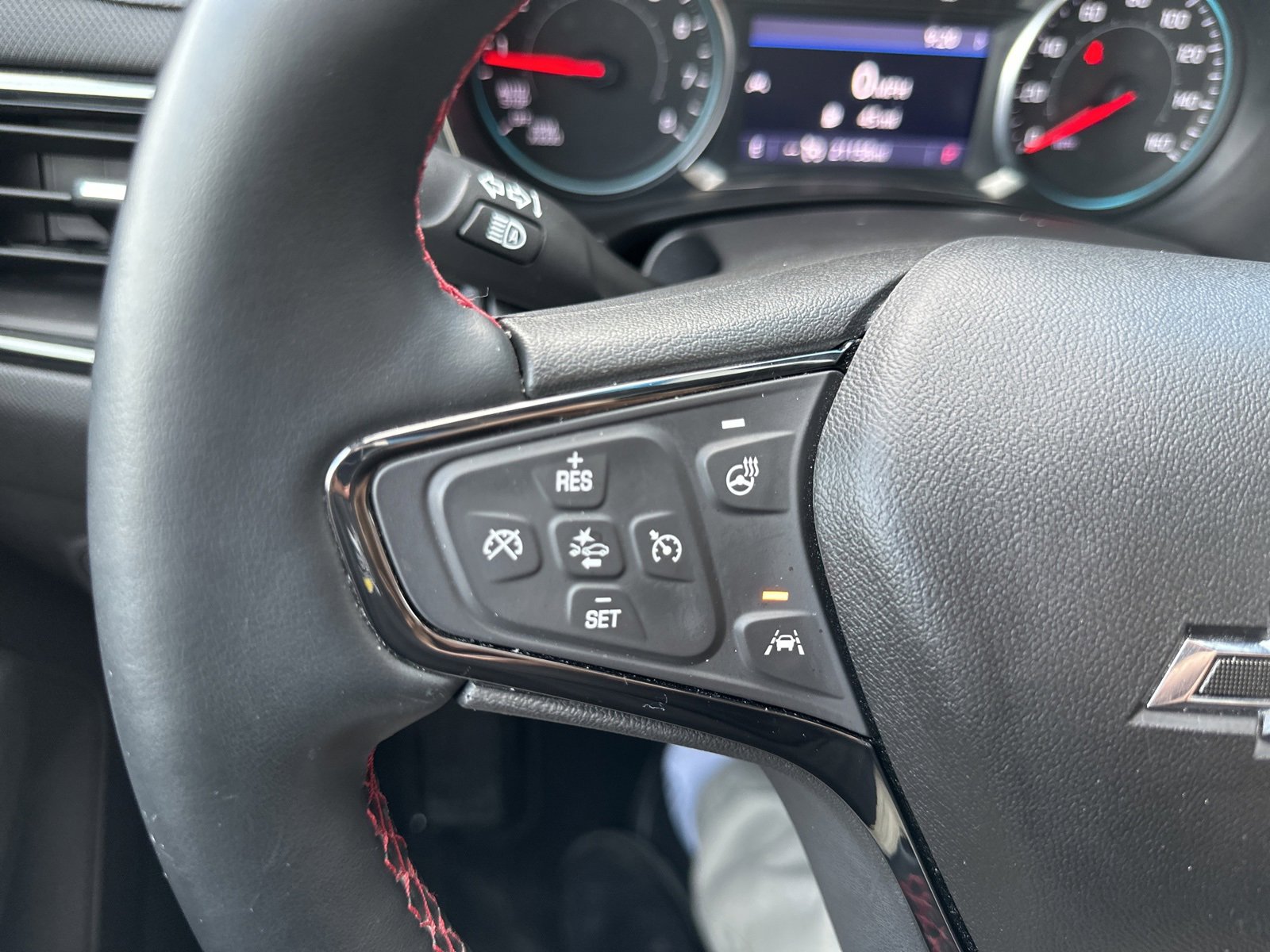 Used 2023 Chevrolet Equinox RS w/ RS Leather Package image 30