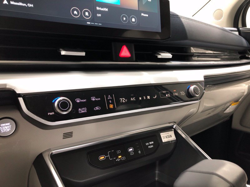 New 2026 Kia Carnival SX w/ SX Dark Edition Package FWD image 31
