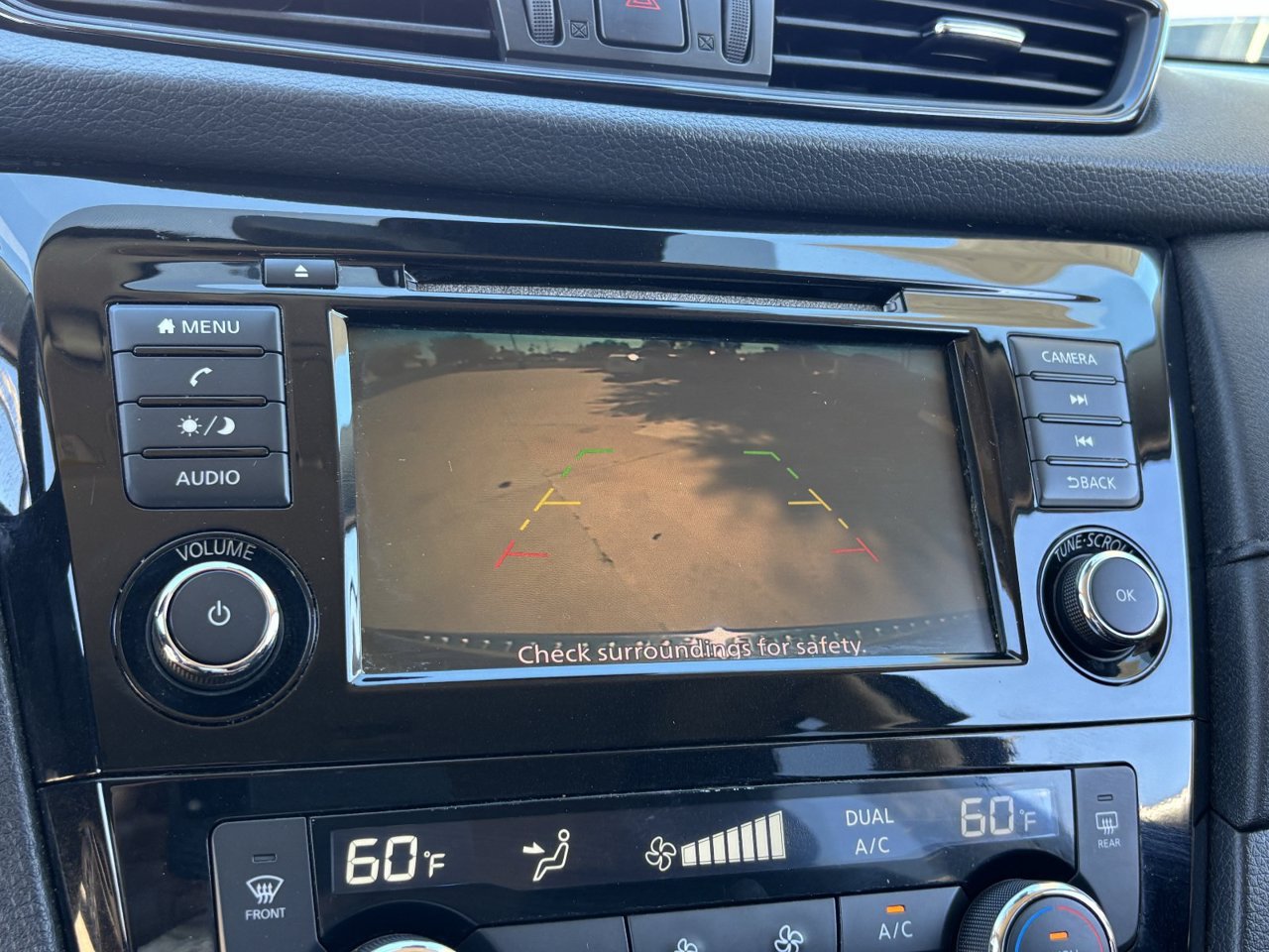 Used 2020 Nissan Rogue SV FWD image 21
