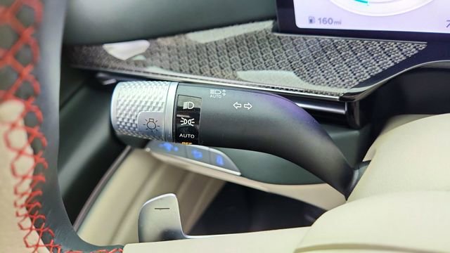 Used 2025 Genesis GV80 3.5T e-SC image 43