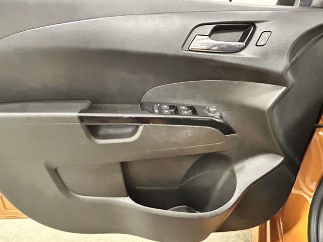Used 2018 Chevrolet Sonic Premier image 12