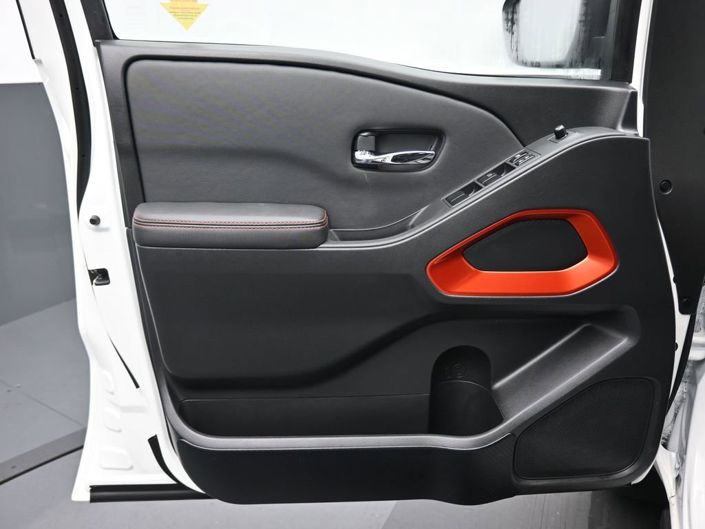 Used 2024 Nissan Frontier PRO-4X w/ Technology Package image 9