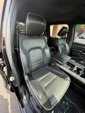 Used 2024 RAM 1500 Laramie AWD/4WD image 16
