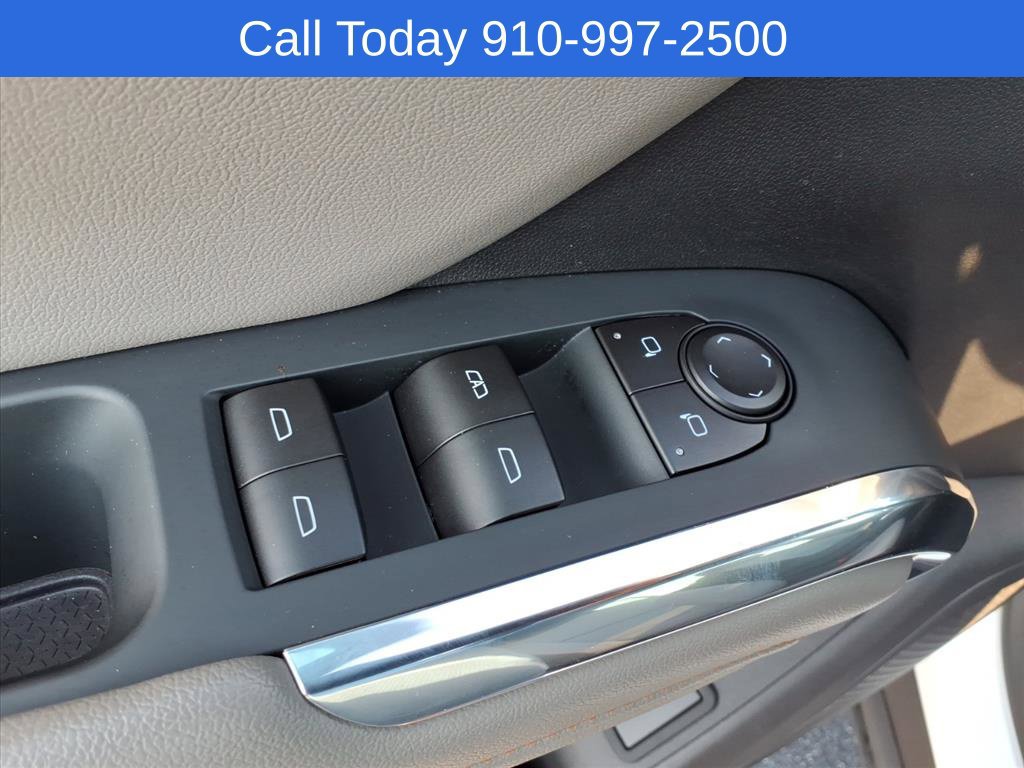 Used 2026 Chevrolet Traverse LT w/ Driver Confidence Package FWD image 13