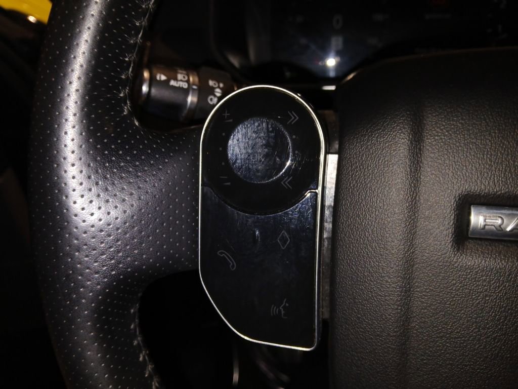 Used 2019 Land Rover Range Rover Sport HSE image 36