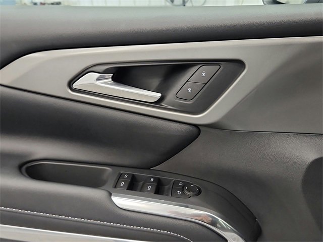 Used 2025 Chevrolet Traverse LT w/ LPO, Floor Liner Package image 26