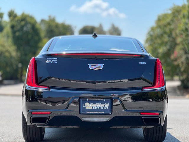 Used 2019 Cadillac XTS Luxury FWD image 6