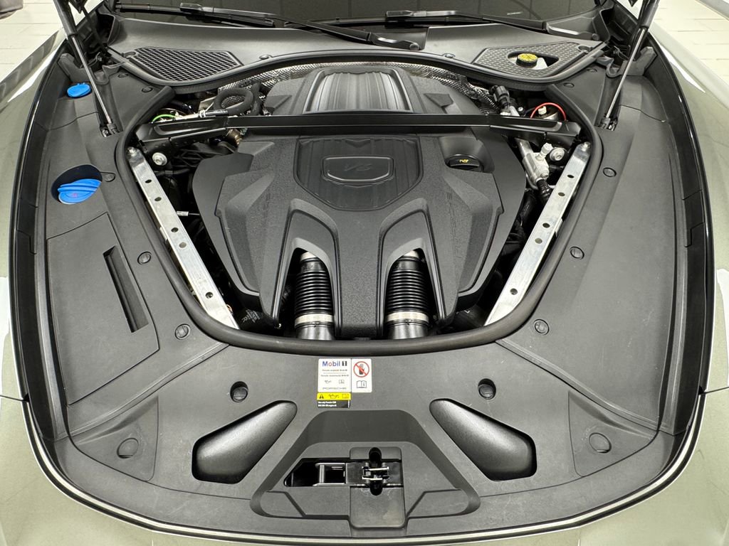 Used 2023 Porsche Panamera 4 Platinum Edition image 32
