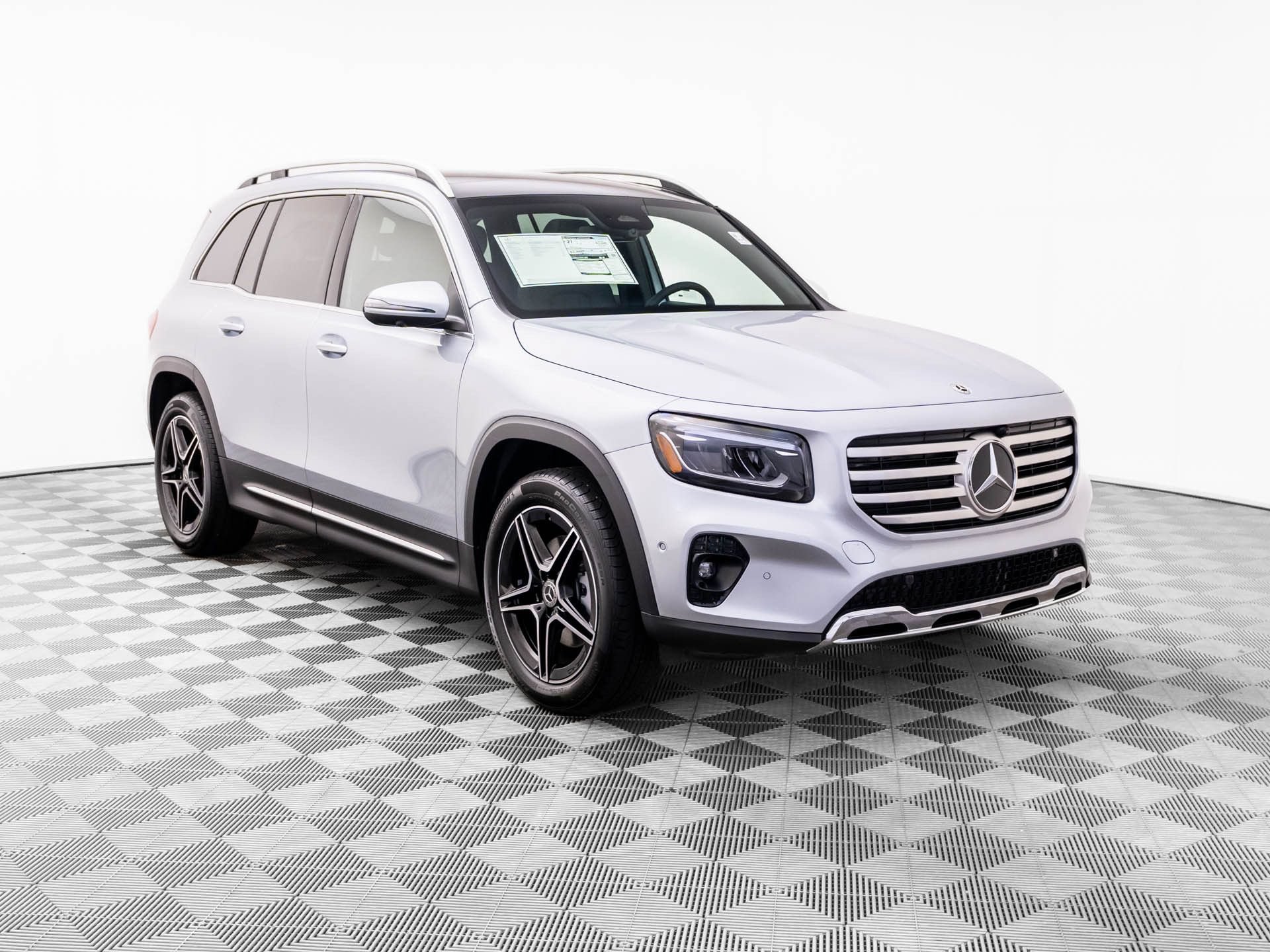 New 2026 Mercedes-Benz GLB 250 4MATIC image 7