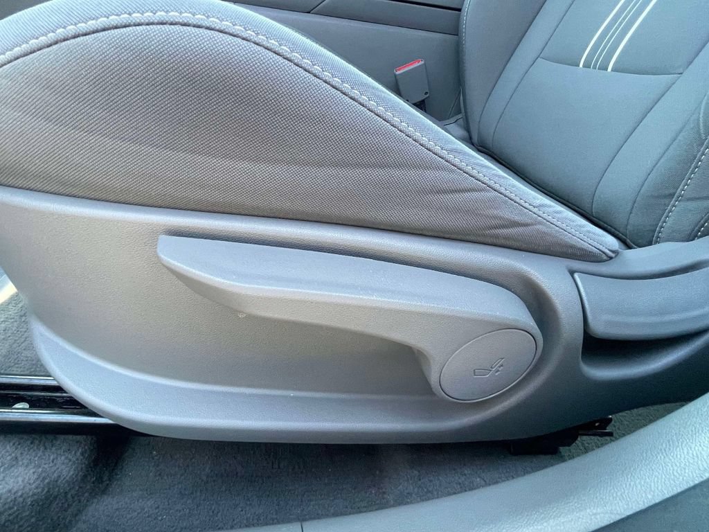 Used 2023 Hyundai Elantra SEL w/ Convenience Package FWD image 15
