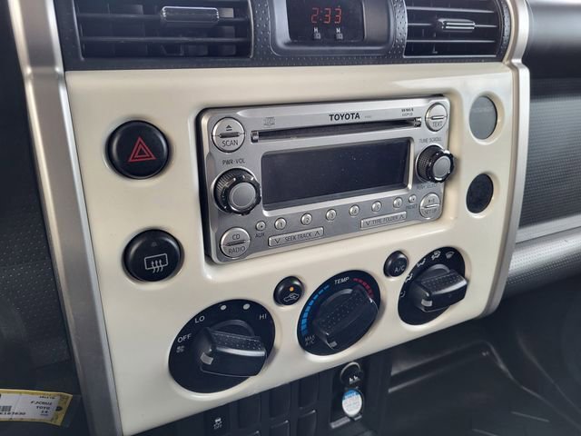 Used 2014 Toyota FJ Cruiser 4WD w/ Convenience Package image 22