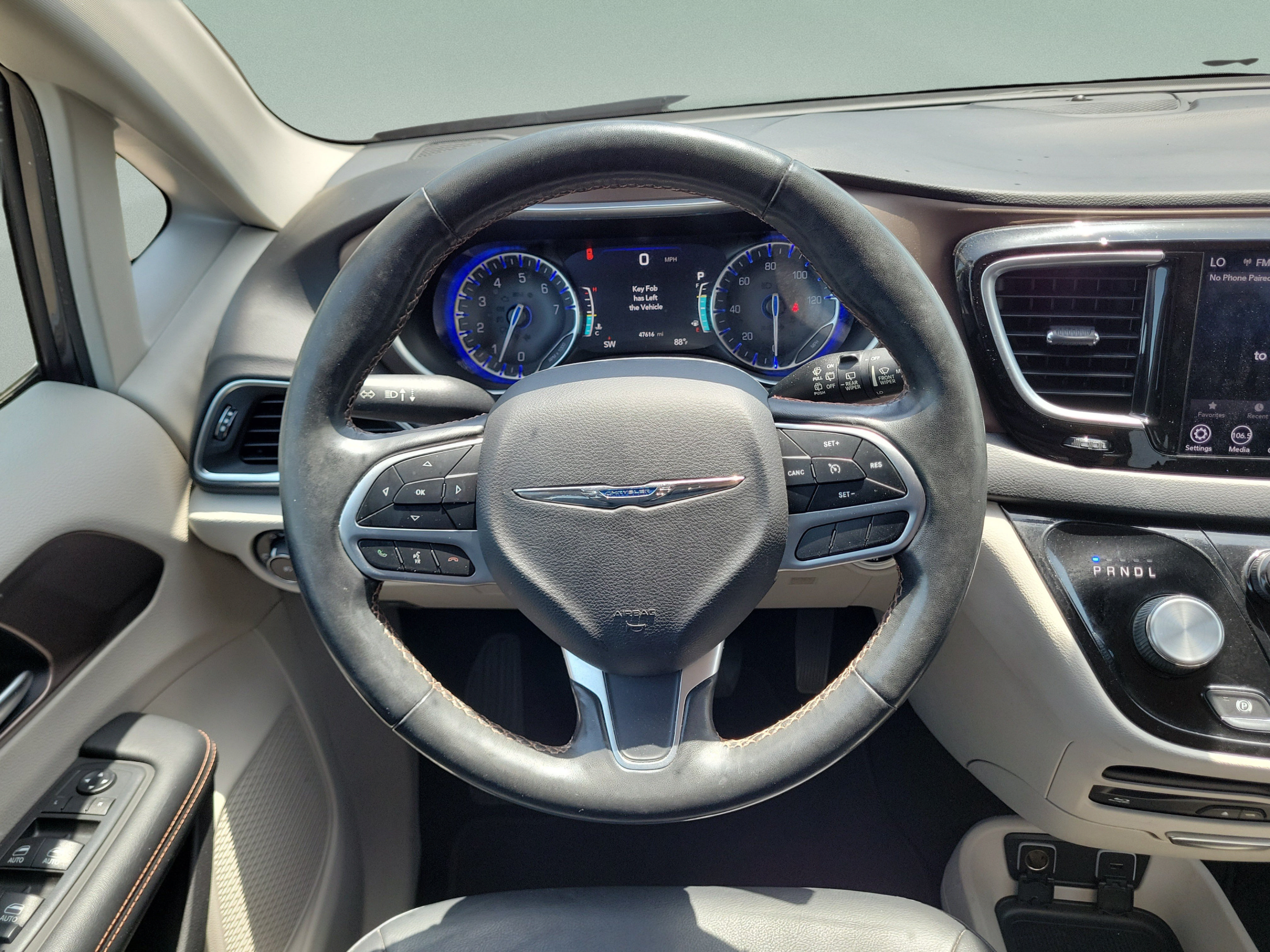 Used 2019 Chrysler Pacifica Touring-L Plus FWD image 12