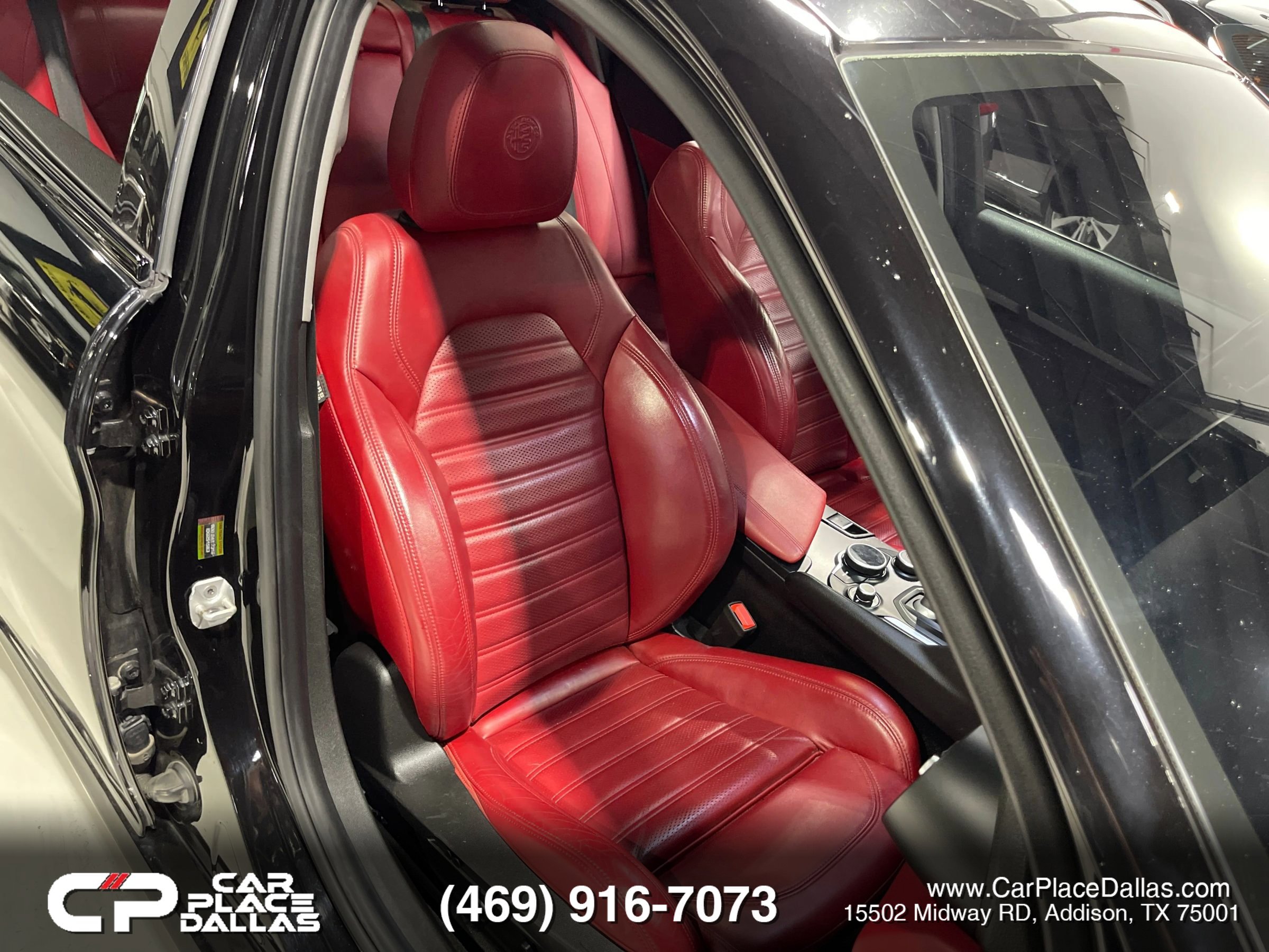 Used 2019 Alfa Romeo Giulia Ti Sport w/ Quick Order Package 22S Sport AWD/4WD image 23
