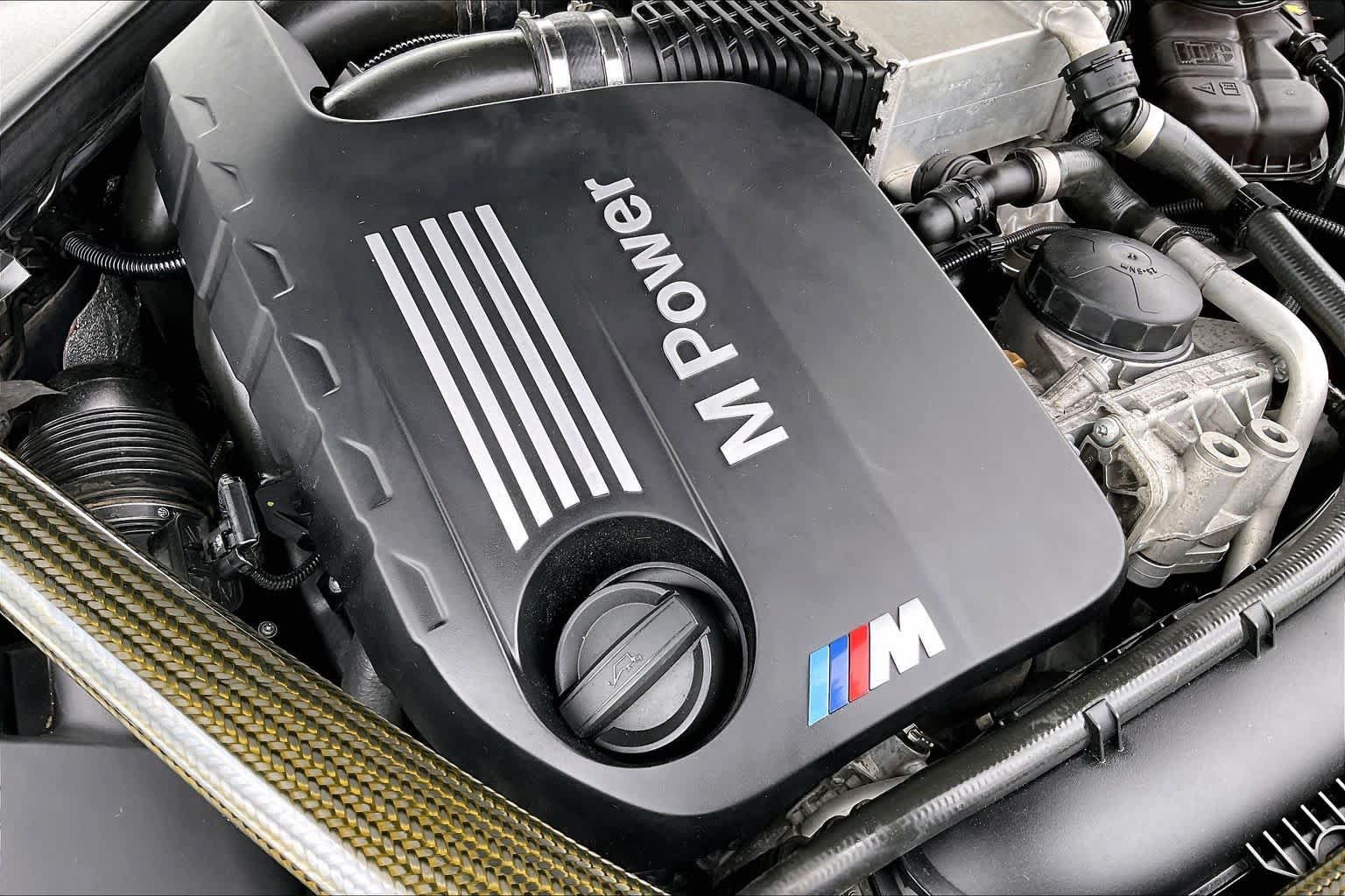 Used 2016 BMW M4 Convertible RWD image 28