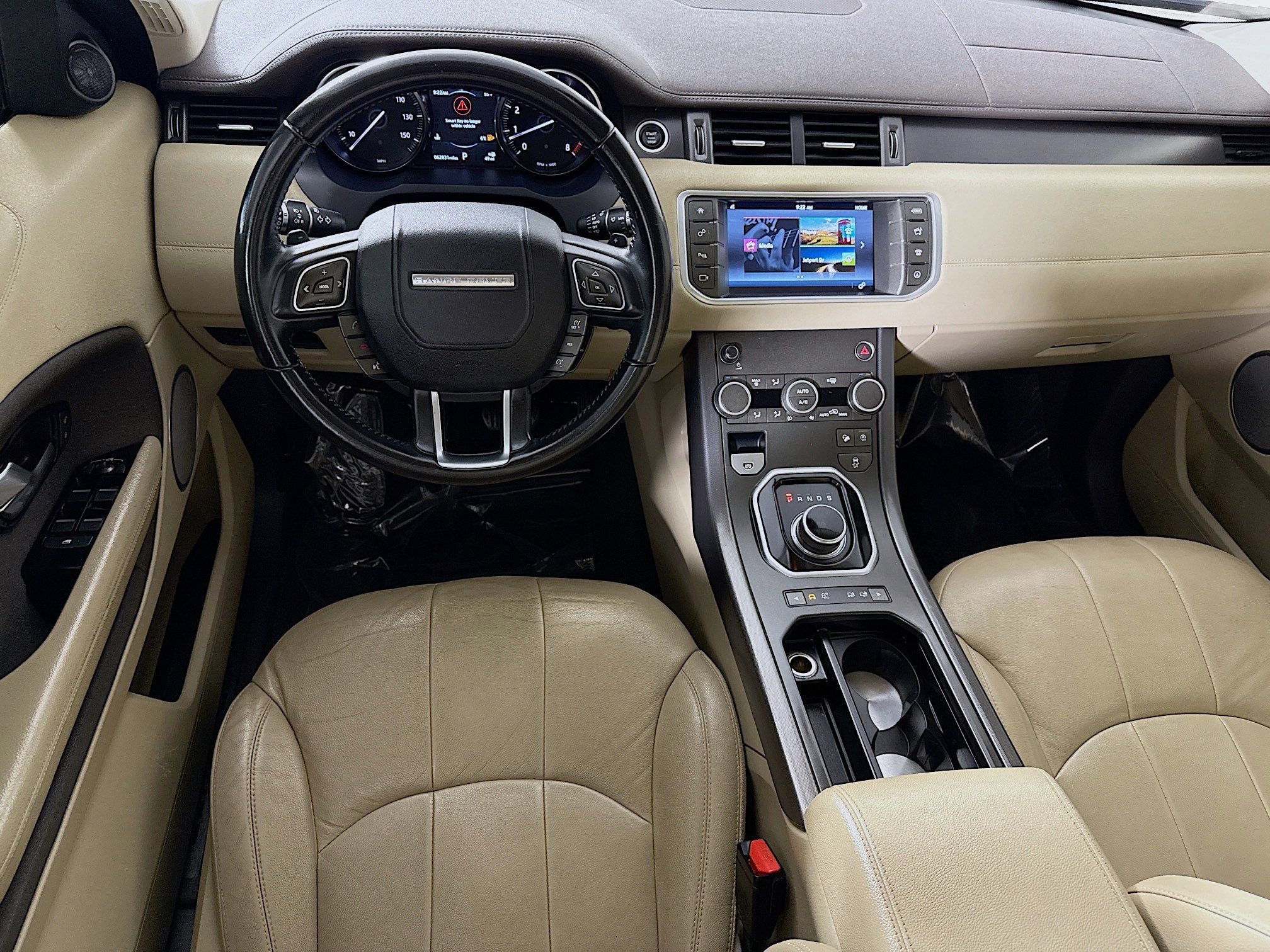 Used 2018 Land Rover Range Rover Evoque SE AWD/4WD image 17