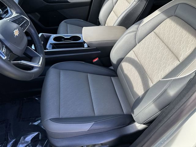 Used 2025 Chevrolet Equinox LT w/ Convenience Package II image 15