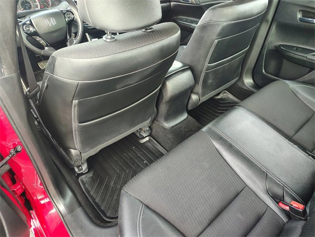 Used 2017 Honda Accord Sport image 30