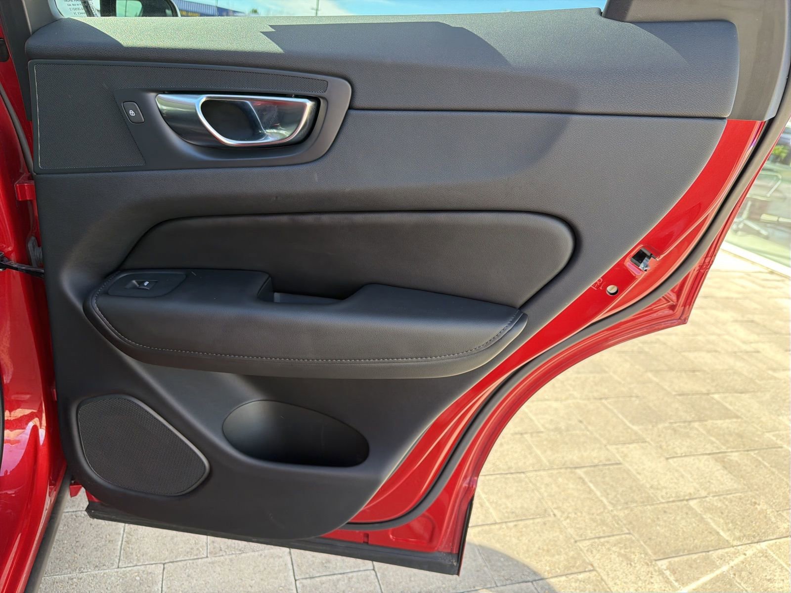 Certified 2025 Volvo XC60 B5 Core w/ Protection Package Premier image 22