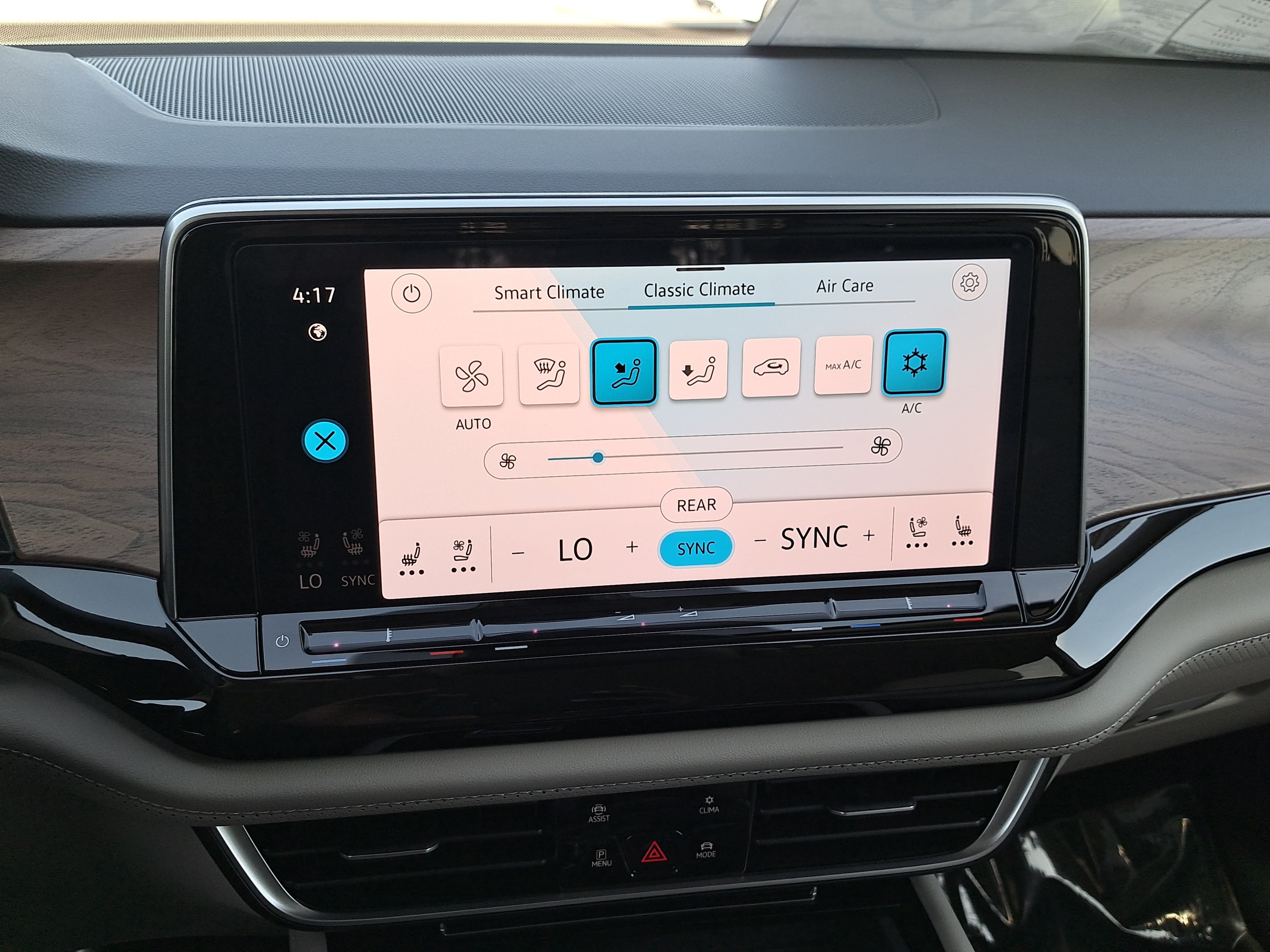 New 2026 Volkswagen Atlas SE AWD/4WD image 22