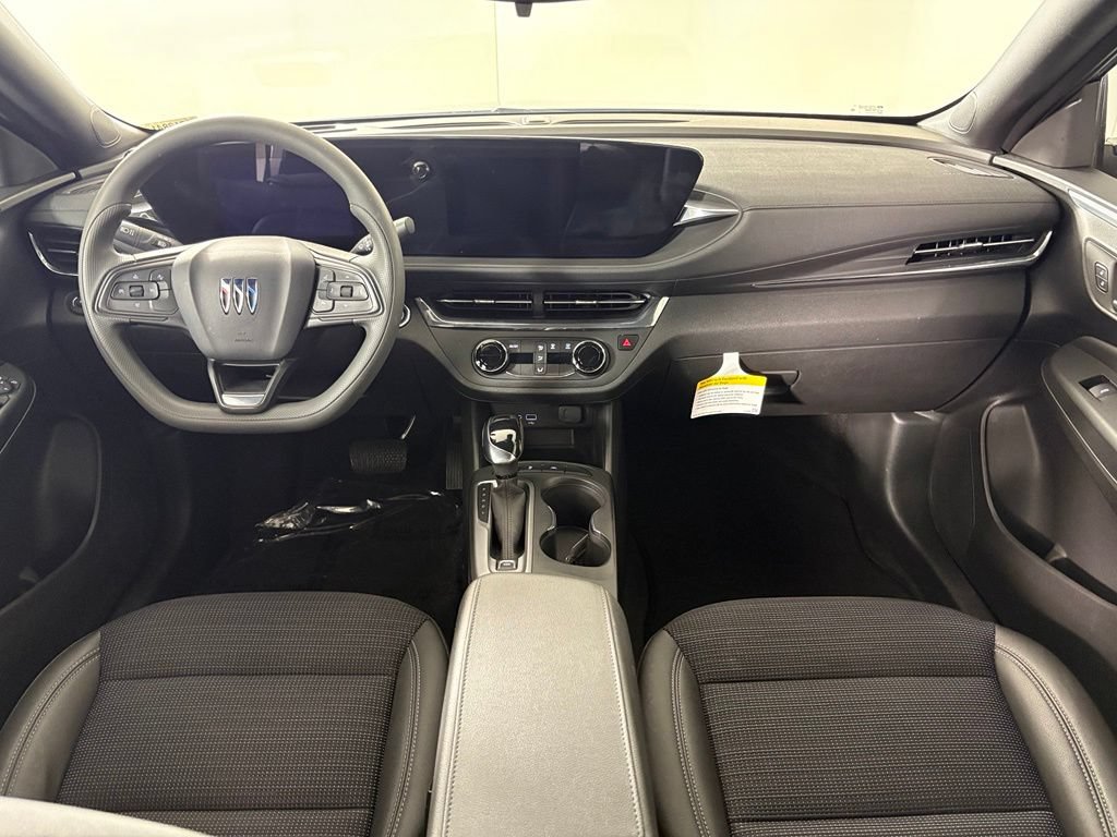 Certified 2025 Buick Envista Preferred FWD image 46