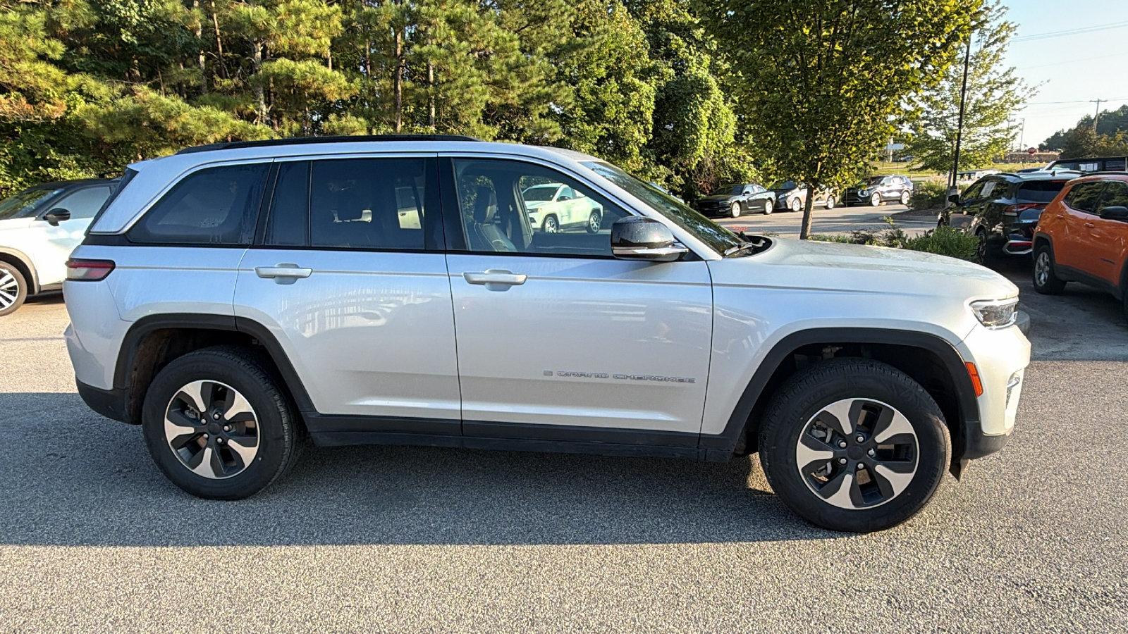 Used 2024 Jeep Grand Cherokee Limited 4xe AWD/4WD image 7