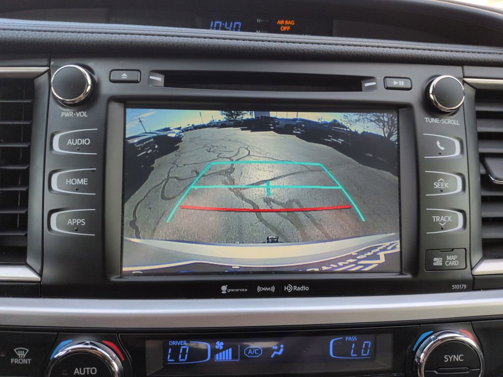 Used 2018 Toyota Highlander XLE AWD/4WD image 20