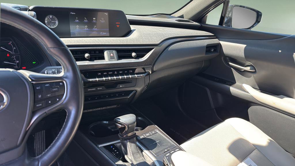 Used 2020 Lexus UX 250h w/ Premium Package image 24