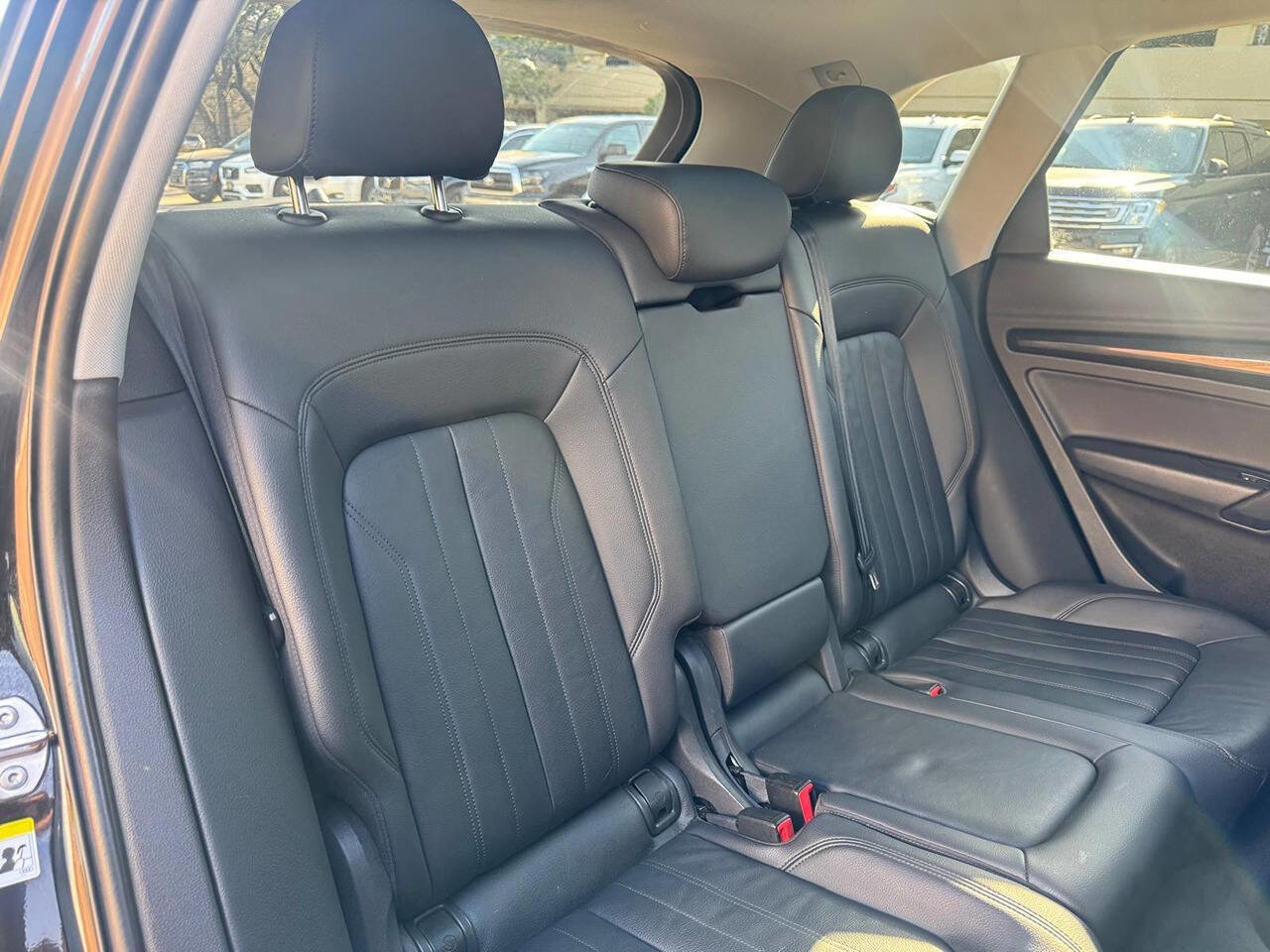 Used 2018 Audi Q5 2.0T Premium Plus w/ Premium Plus Package image 17