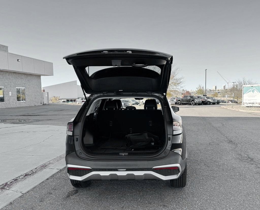 Used 2023 Kia Sportage EX image 8