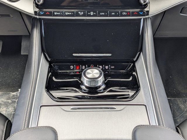 New 2026 Jeep Grand Wagoneer 2WD w/ 8-Passenger Seating Package image 21