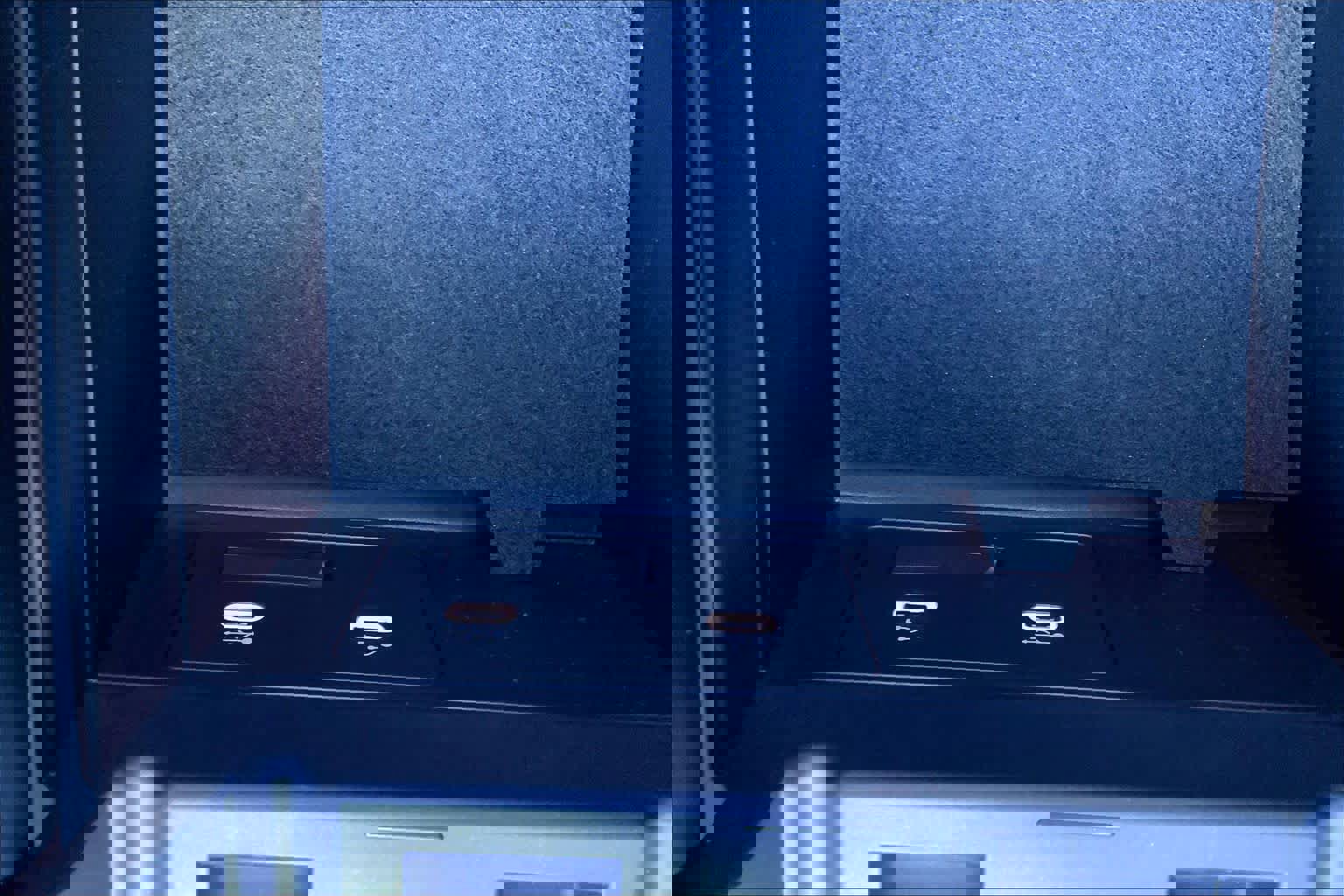 Used 2024 MAZDA CX-90 Plug-In Hybrid w/ Premium Pkg image 36