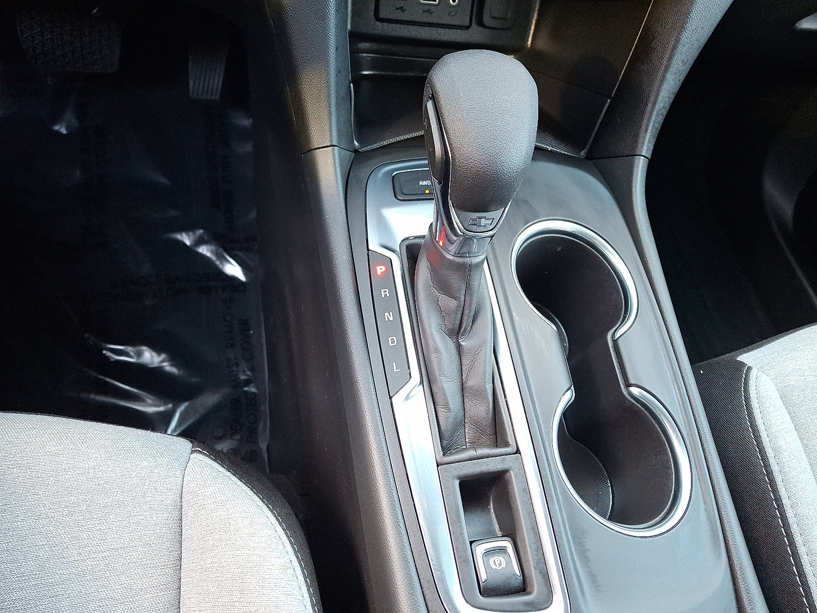 Used 2023 Chevrolet Equinox LS image 15