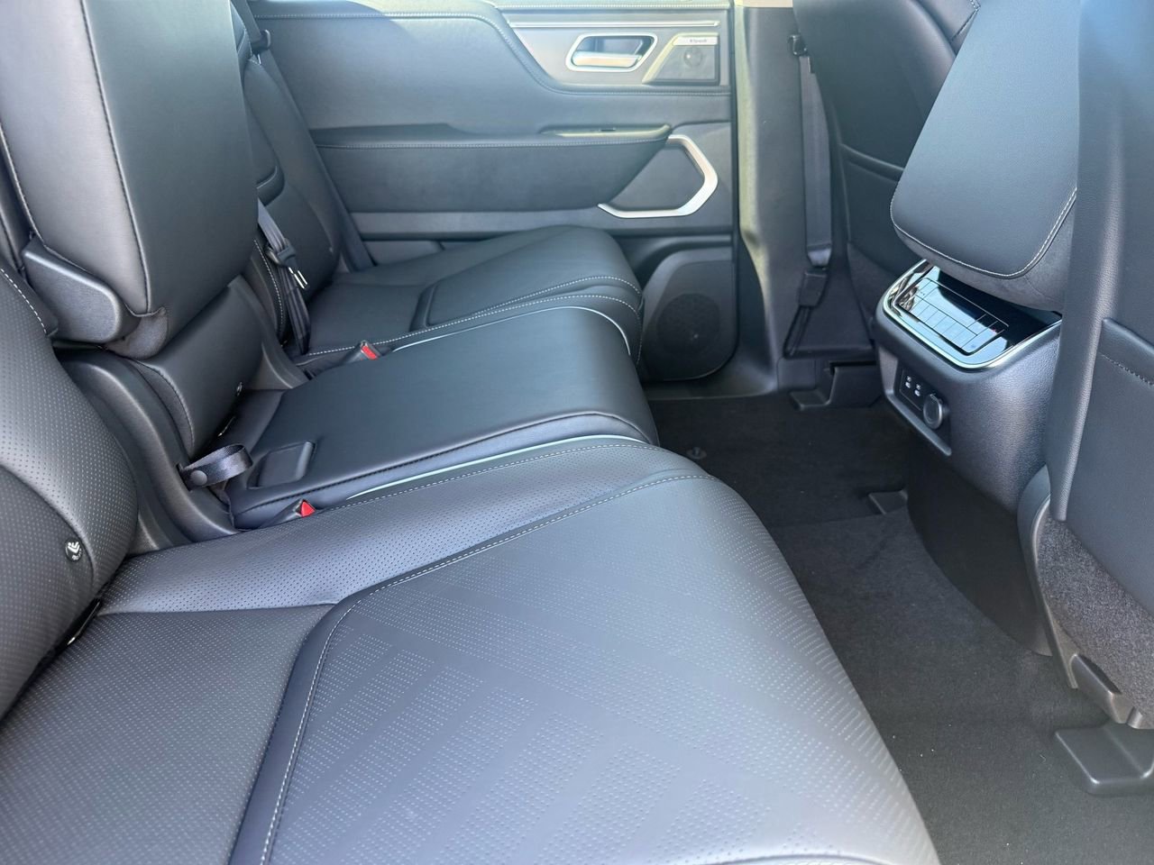 New 2026 INFINITI QX80 Luxe AWD/4WD image 26