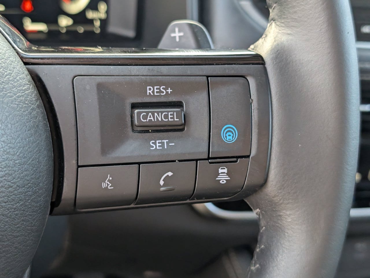 Used 2021 Nissan Rogue Platinum FWD image 23