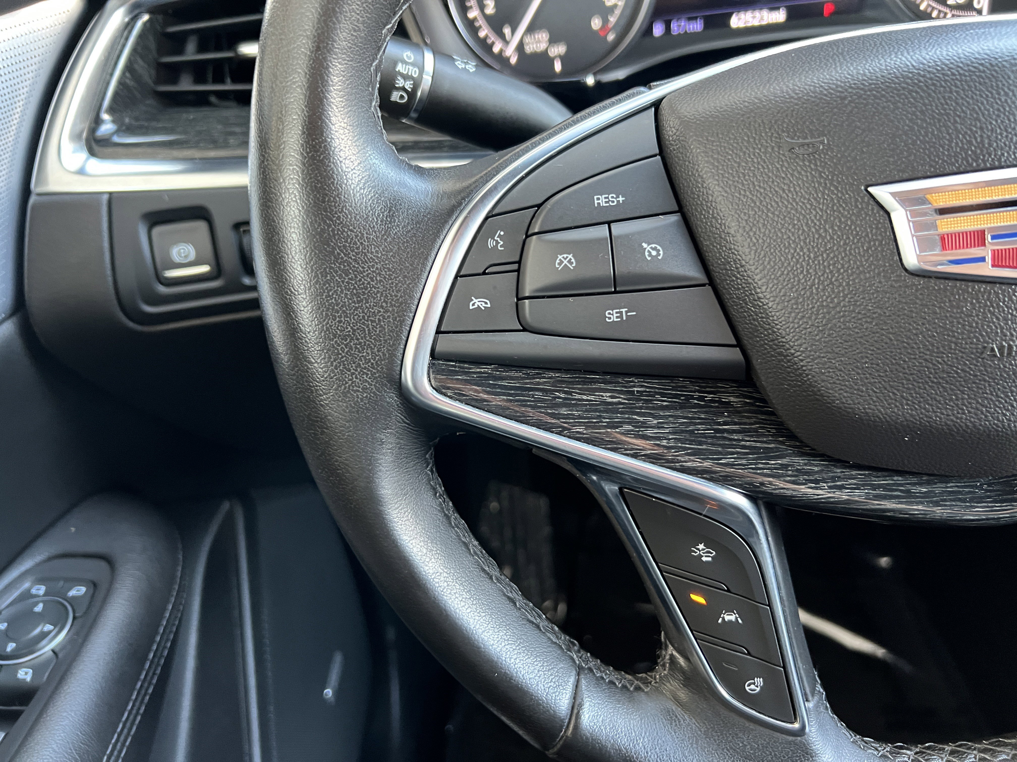 Used 2021 Cadillac XT5 Premium Luxury image 30