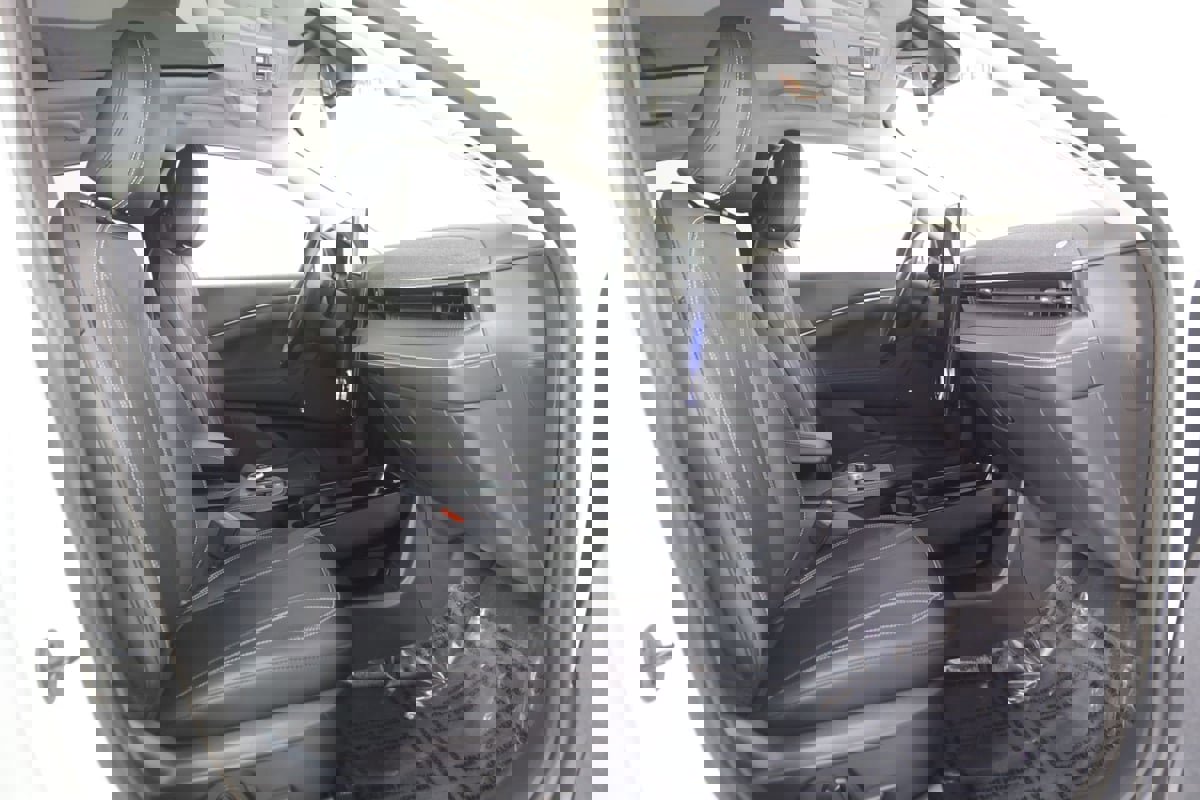 Used 2024 Ford Mustang Mach-E Premium image 13