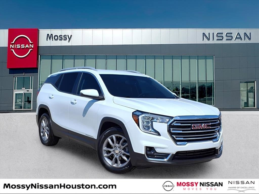 Used 2024 GMC Terrain SLT image 1