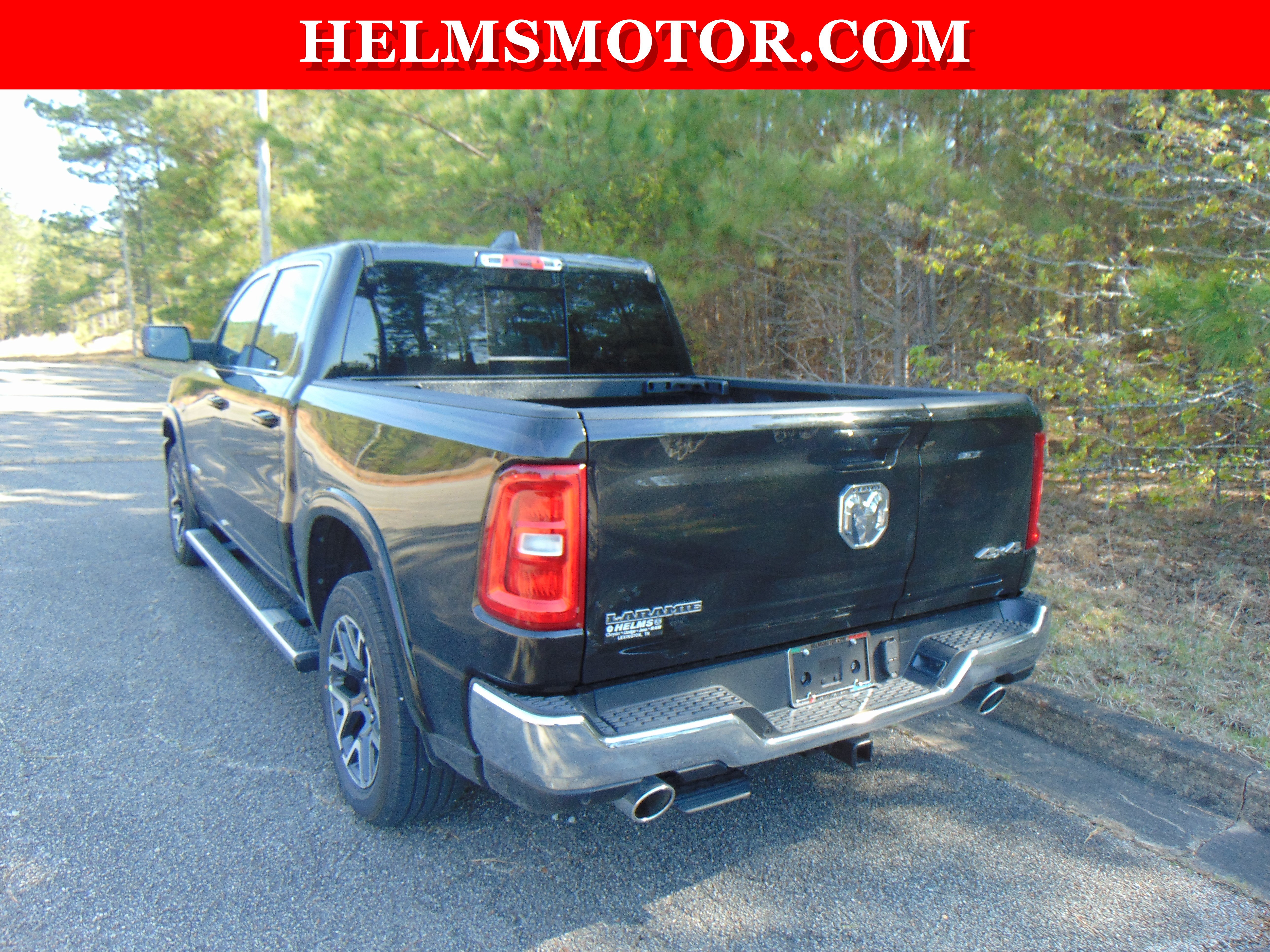 New 2026 RAM 1500 Laramie AWD/4WD image 12