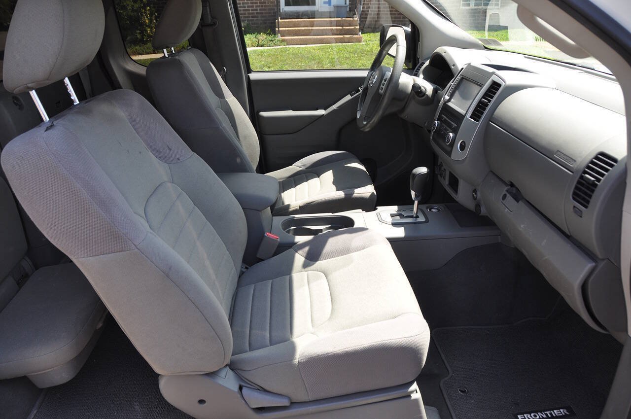 Used 2021 Nissan Frontier S AWD/4WD image 24