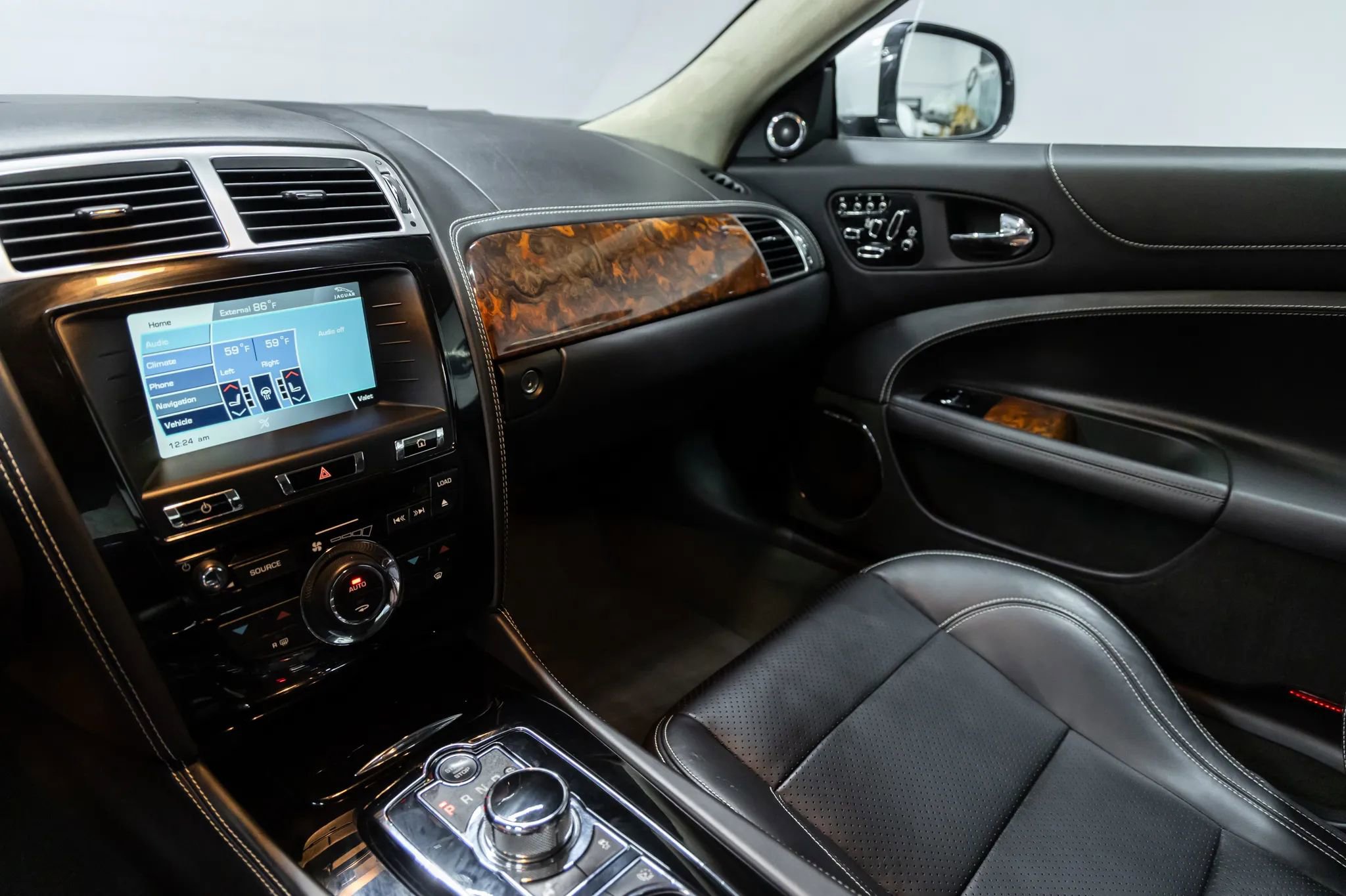 Used 2012 Jaguar XK Coupe image 29