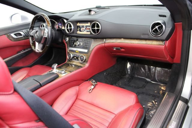 Used 2013 Mercedes-Benz SL 550 image 31