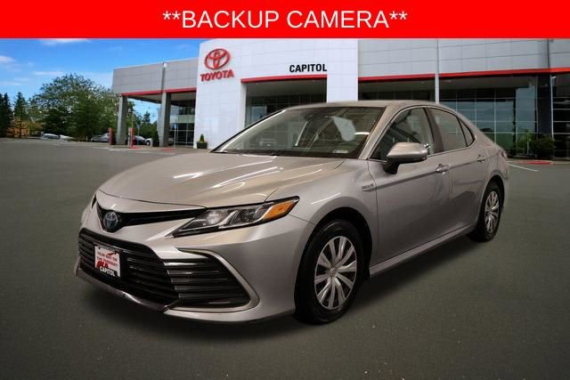 Used 2021 Toyota Camry LE image 6