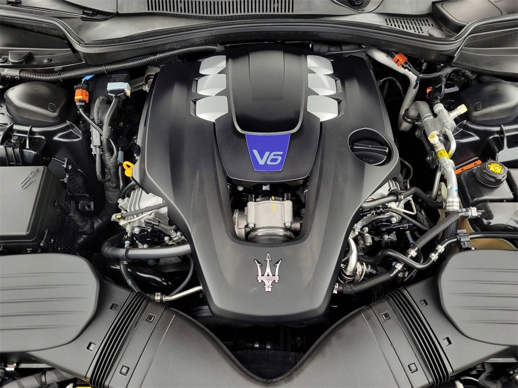 Used 2022 Maserati Ghibli Modena Q4 image 36