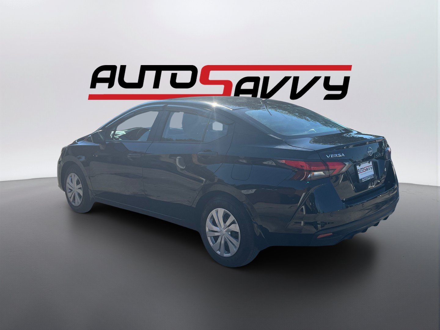 Used 2025 Nissan Versa S w/ Trunk Package FWD image 7