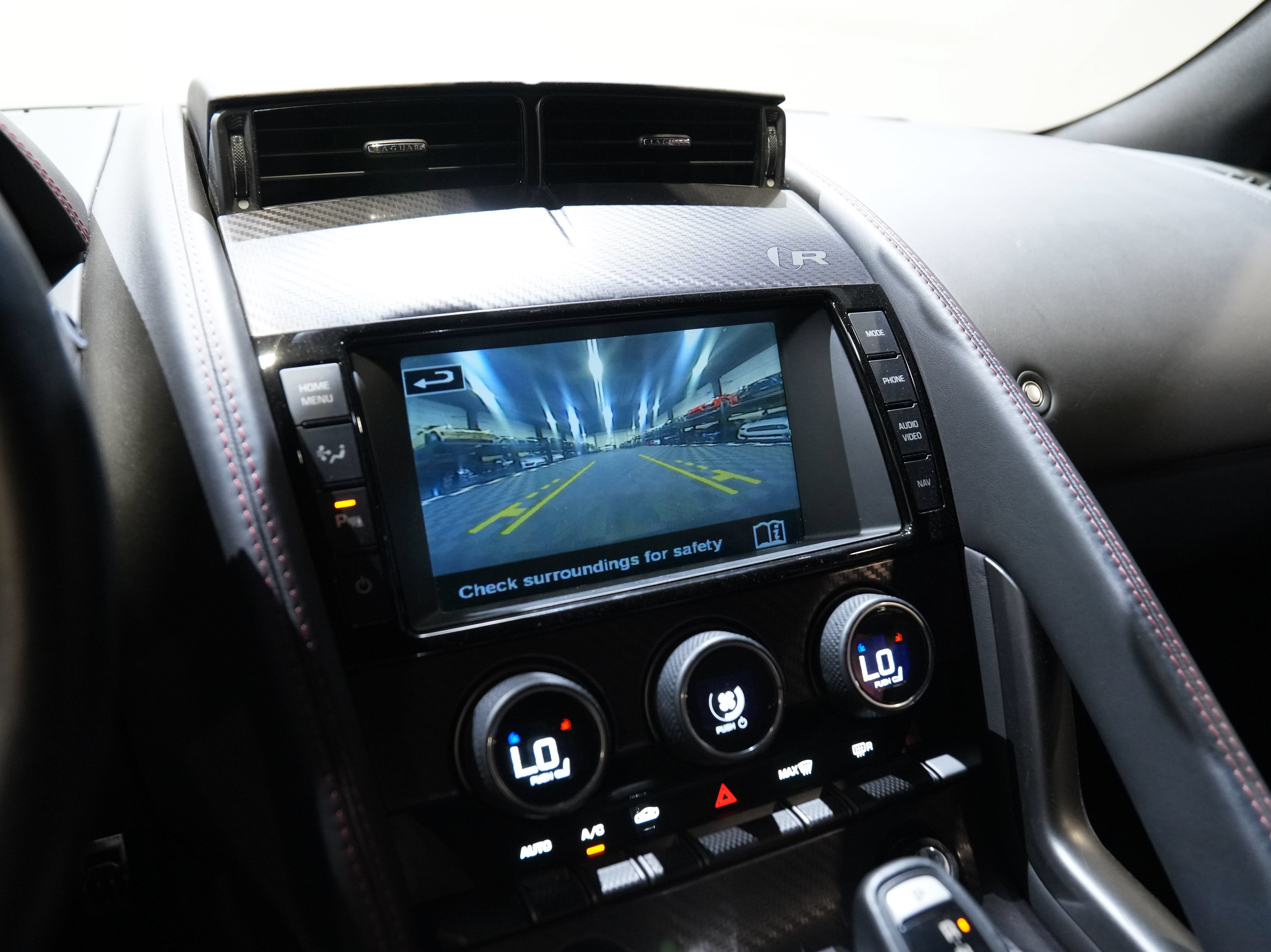 Used 2015 Jaguar F-TYPE R RWD image 36