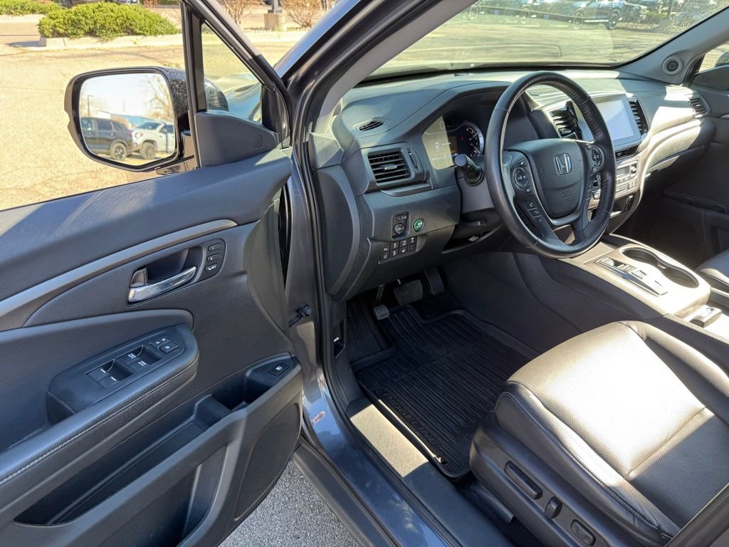 Used 2023 Honda Ridgeline RTL-E image 12