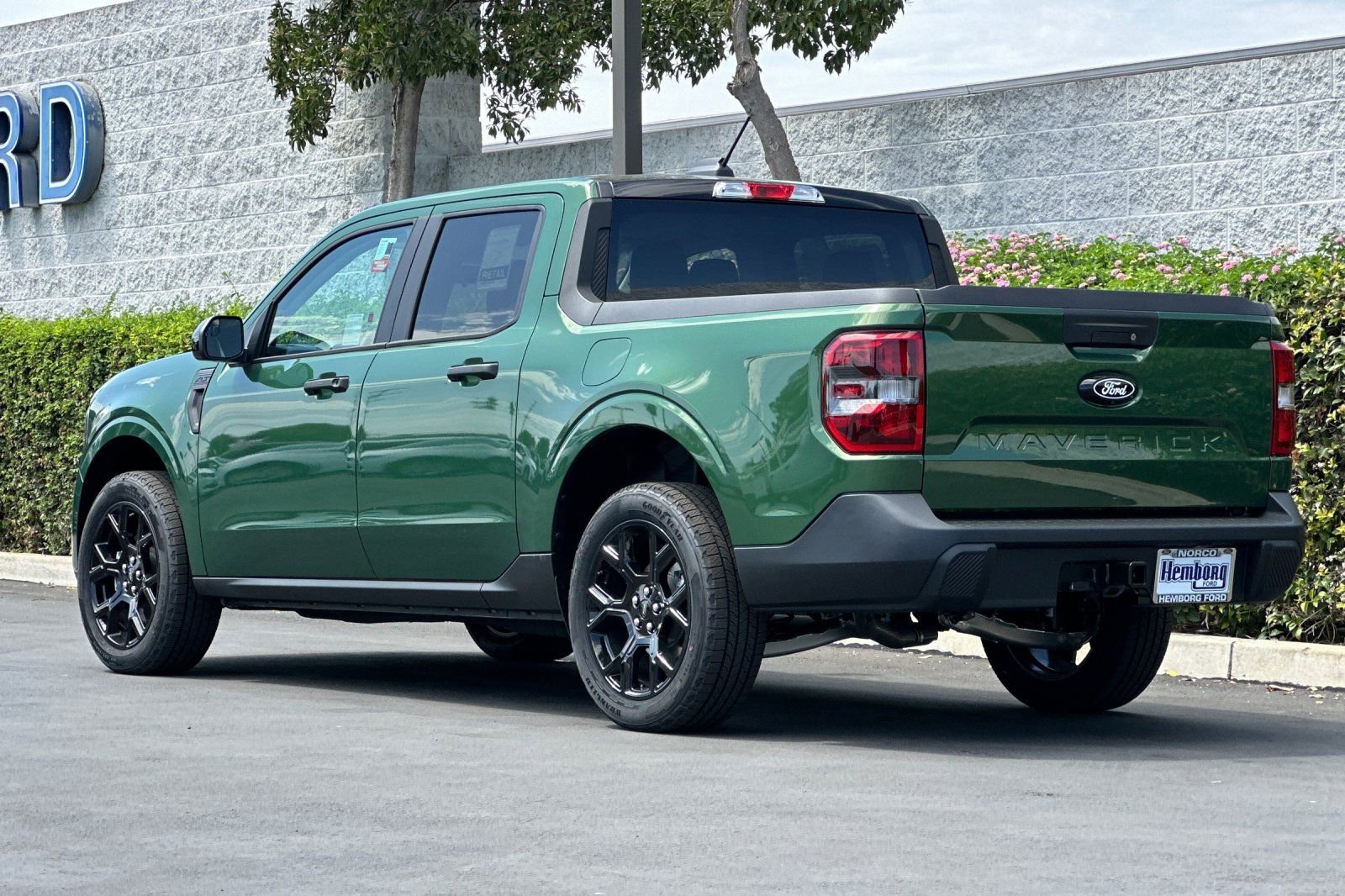New 2025 Ford Maverick XLT w/ XLT Luxury Package image 6