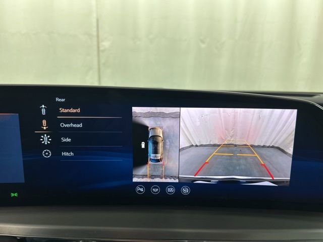 Used 2024 Cadillac Lyriq Luxury image 19